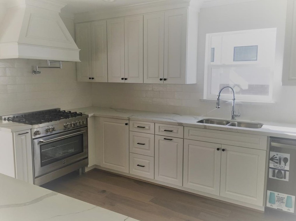 13915 Barryknoll Ct, Houston, TX 77079-5901