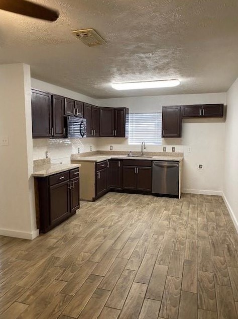 2312 Newman Rd, La Marque, TX 77568
