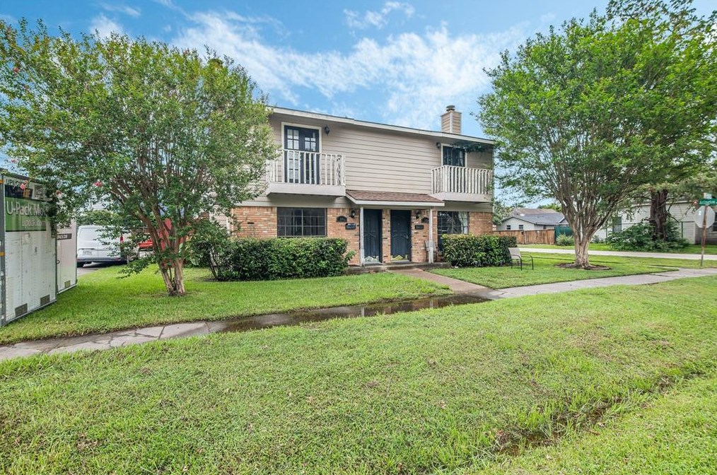 315 E 10th St #a, Houston, TX 77008