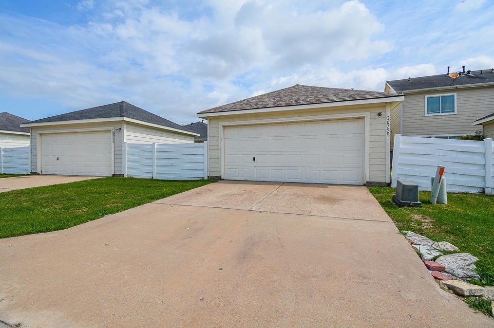 20750 Settlers Lake Cir N, Katy, TX 77449