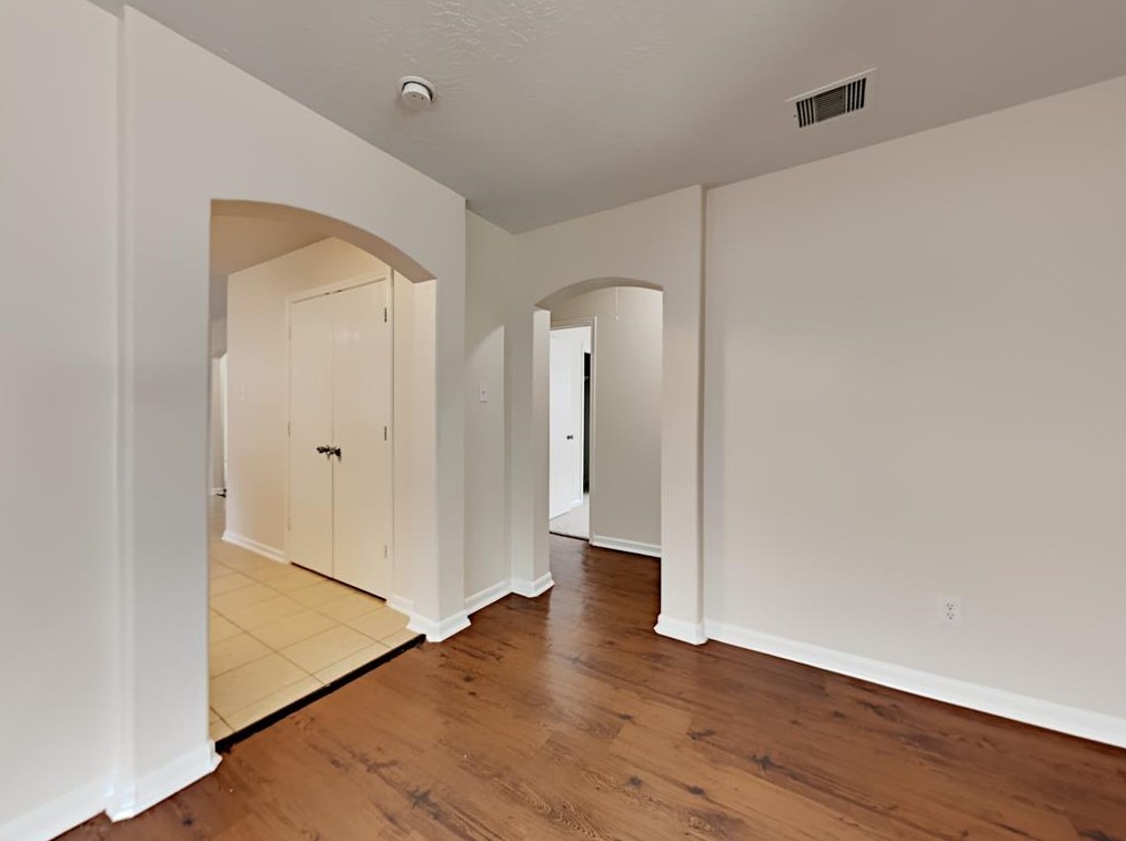 823 Cavehill Ct, Houston, TX 77047