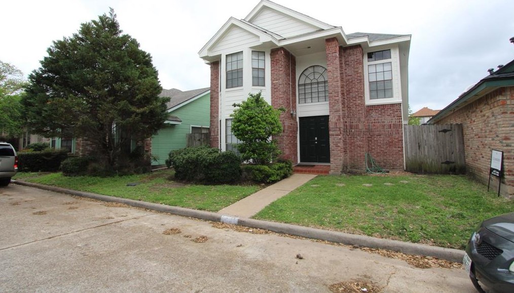 13841 Asterbend St, Houston, TX 77083-6842