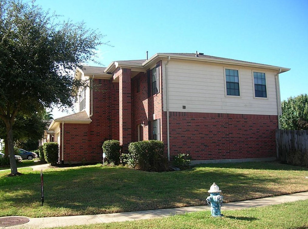 5751 Westminster Village Dr, Houston, TX 77084