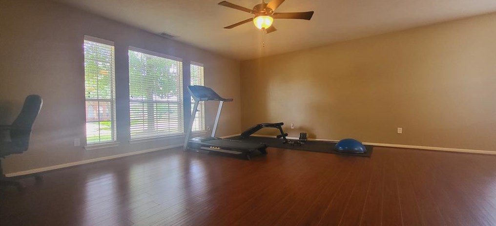 9203 Water Front Ct, Magnolia TX  77354-6559 exterior