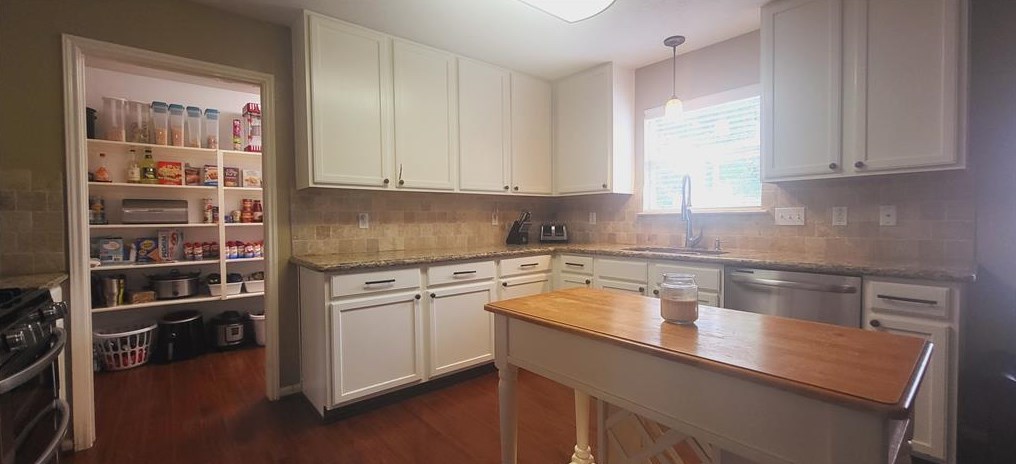 9203 Water Front Ct, Magnolia TX  77354-6559 exterior