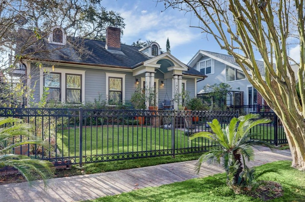 1705 Haver St, Houston, TX 77006-2411