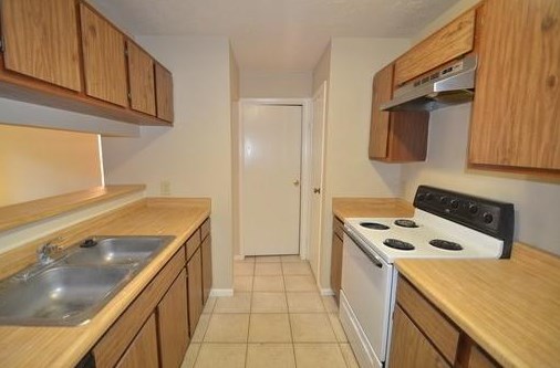 56 Fallshire Dr, Spring TX  77381-2511 exterior