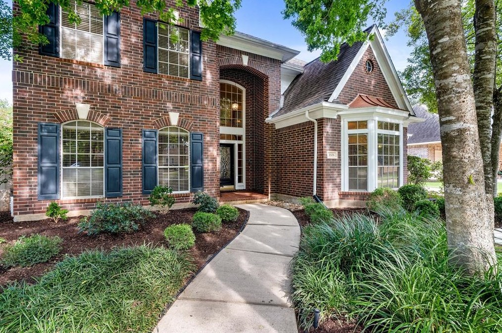 1806 Arbor View Dr, Sugar Land, TX 77479-6387