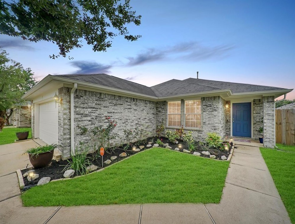 6619 Wellington Meadows Dr, Katy, TX 77449