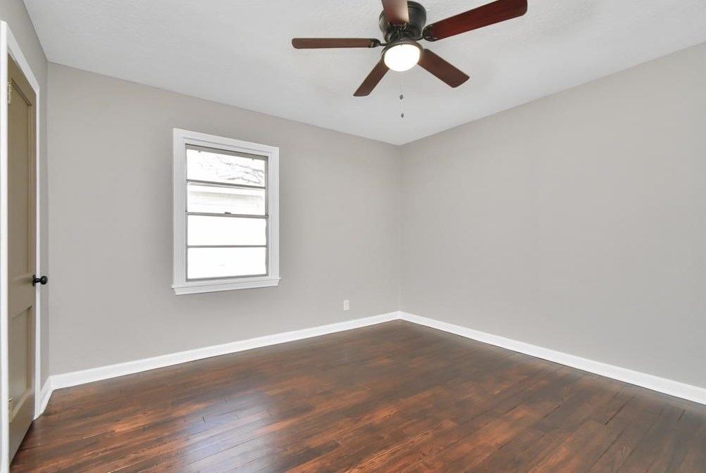 7318 Dixie Dr, Houston TX  77087-5421 exterior