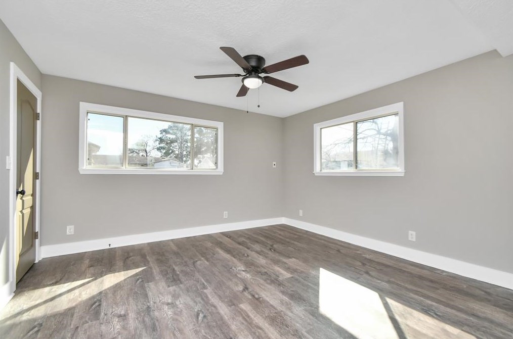 7318 Dixie Dr, Houston TX  77087-5421 exterior