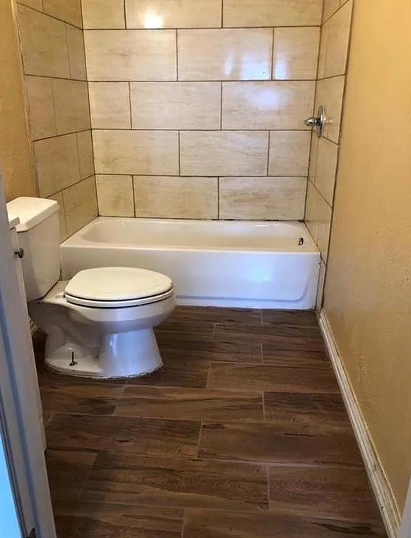 9709 Fairland Dr, Houston, TX 77051-3122