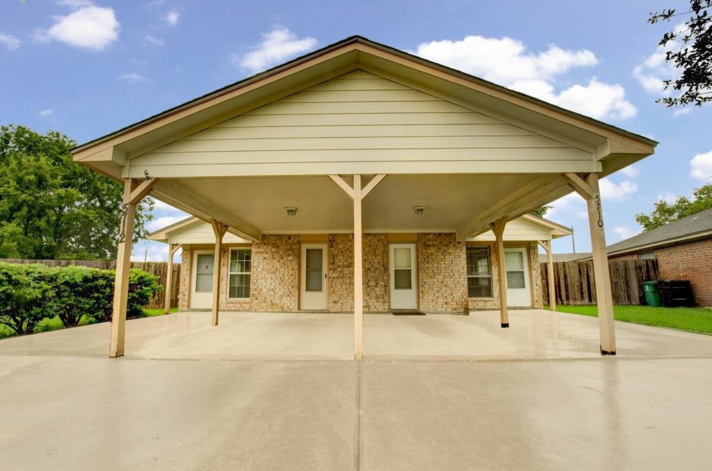 5710 Cripple Brook Ct, Houston, TX 77017