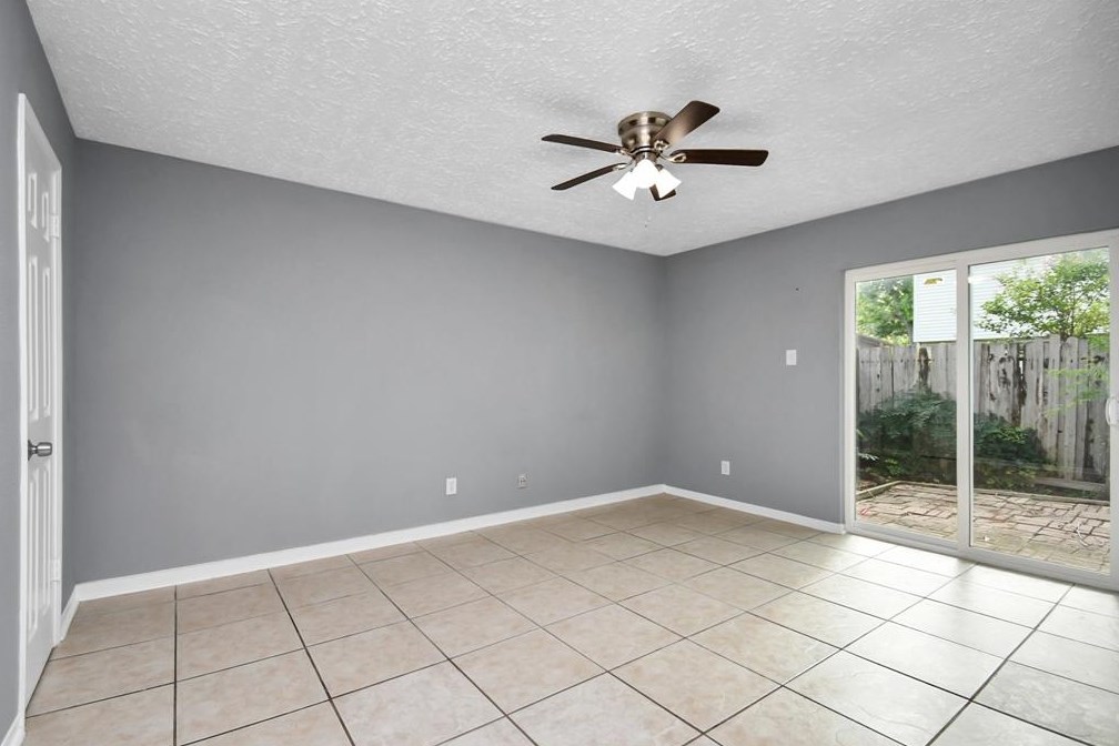 7018 Marisol Dr, Houston TX  77083-2306 exterior