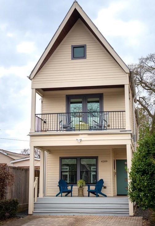 4209 Billingsley St, Houston, TX 77009-4037