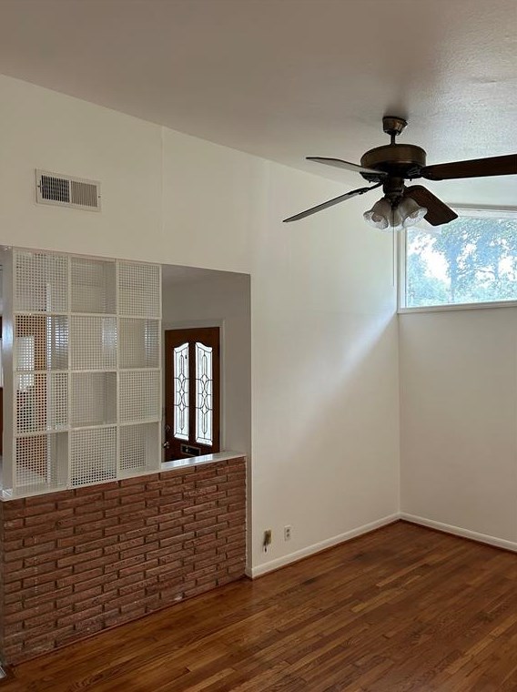 7035 Leader St, Houston TX  77074-4916 exterior