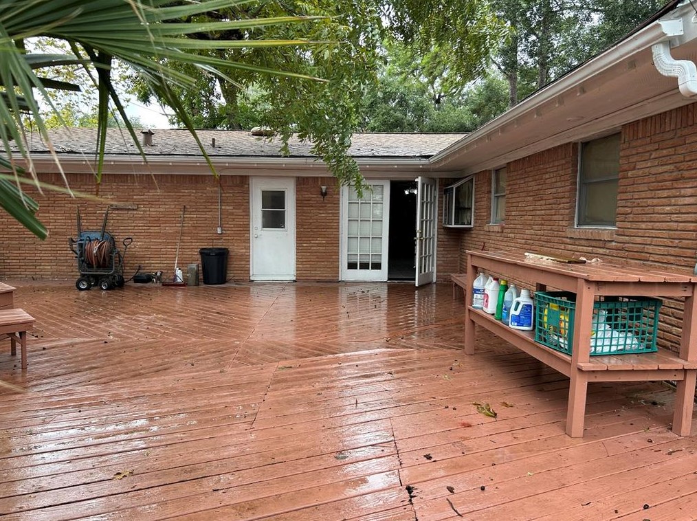 7035 Leader St, Houston TX  77074-4916 exterior