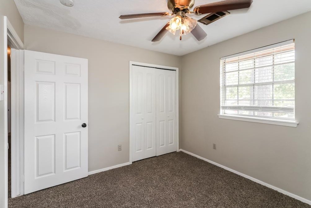 2503 Blueberry Ln, Pasadena TX 77502-5451 exterior