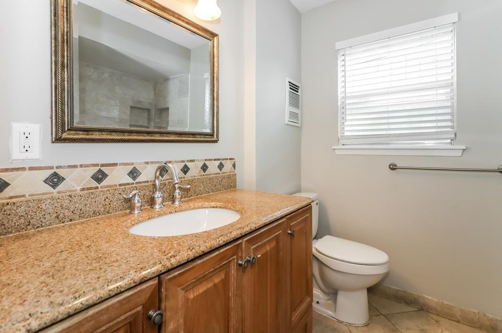 2503 Blueberry Ln, Pasadena TX 77502-5451 exterior