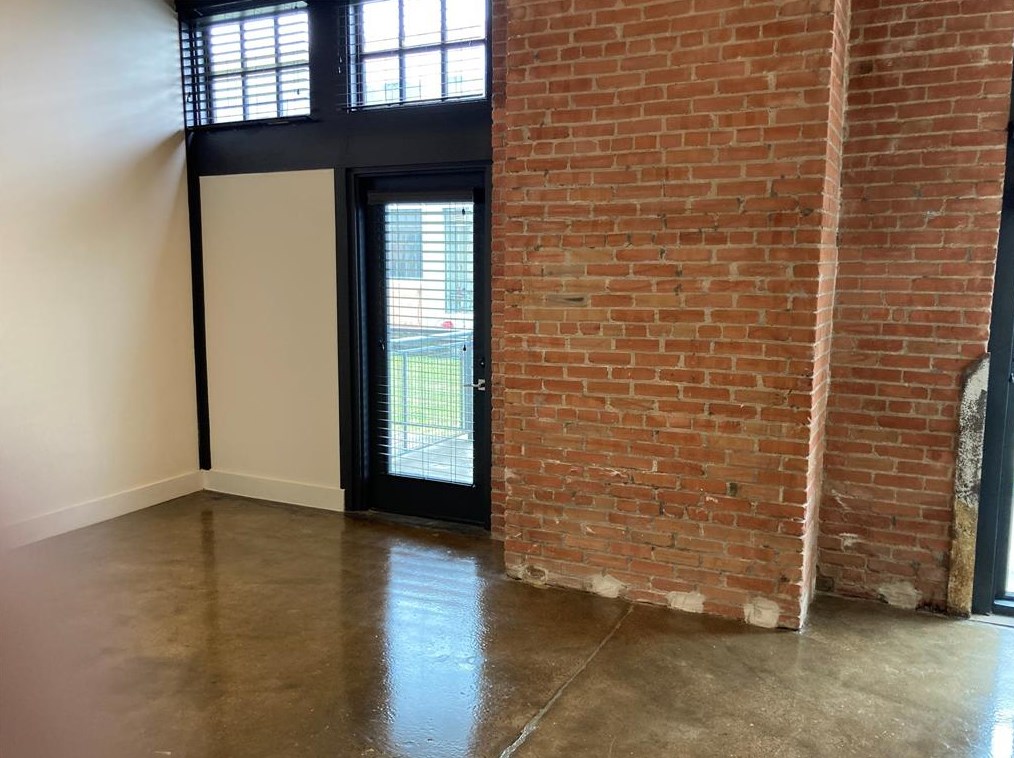 806 Sampson St #103, Houston, TX 77003