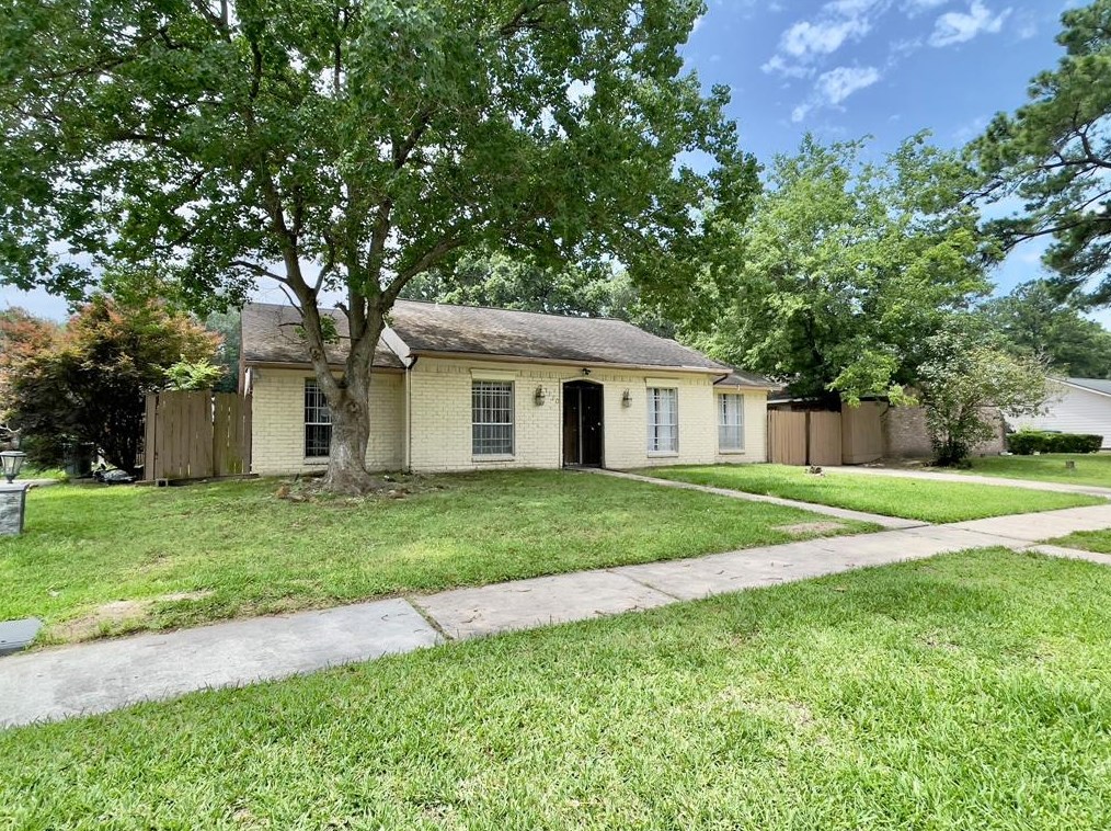7110 Foxmar Ln, Humble, TX 77338