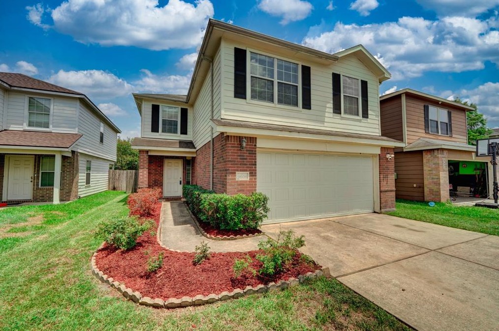 9606 Wyatt Oak Ln, Houston, TX 77044-5676
