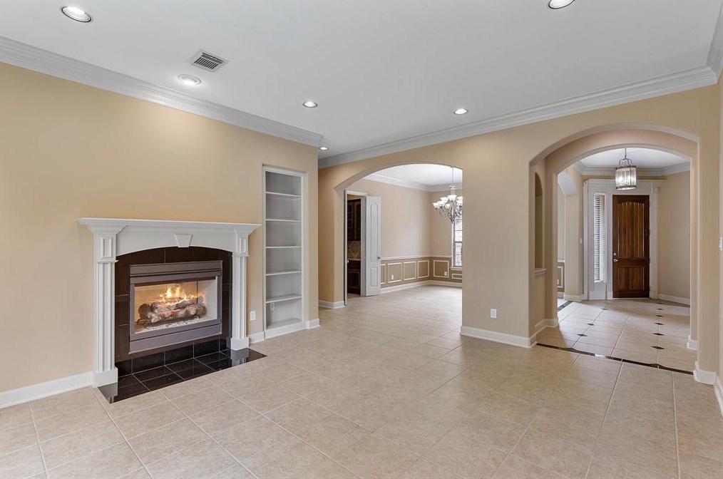 14407 Kingston Fls Ln, Humble TX 77396-1930 exterior