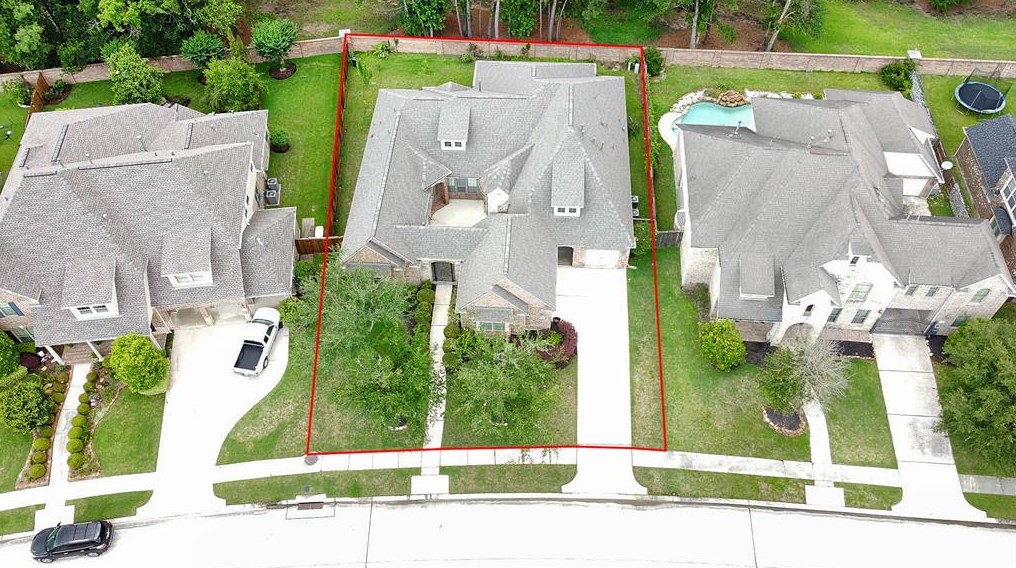 14407 Kingston Fls Ln, Humble TX 77396-1930 exterior