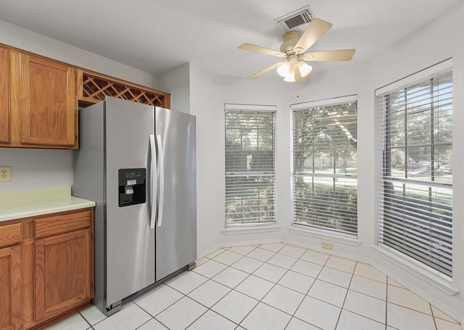 9819 Canterhurst Cir, Houston TX  77065-4370 exterior