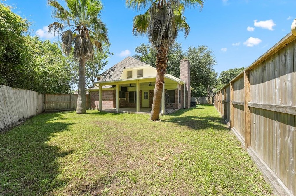 9819 Canterhurst Cir, Houston TX  77065-4370 exterior