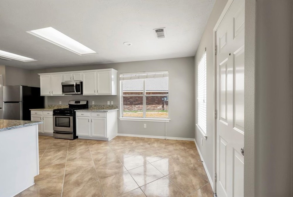 2511 Liza Ct, Spring TX  77388-3141 exterior