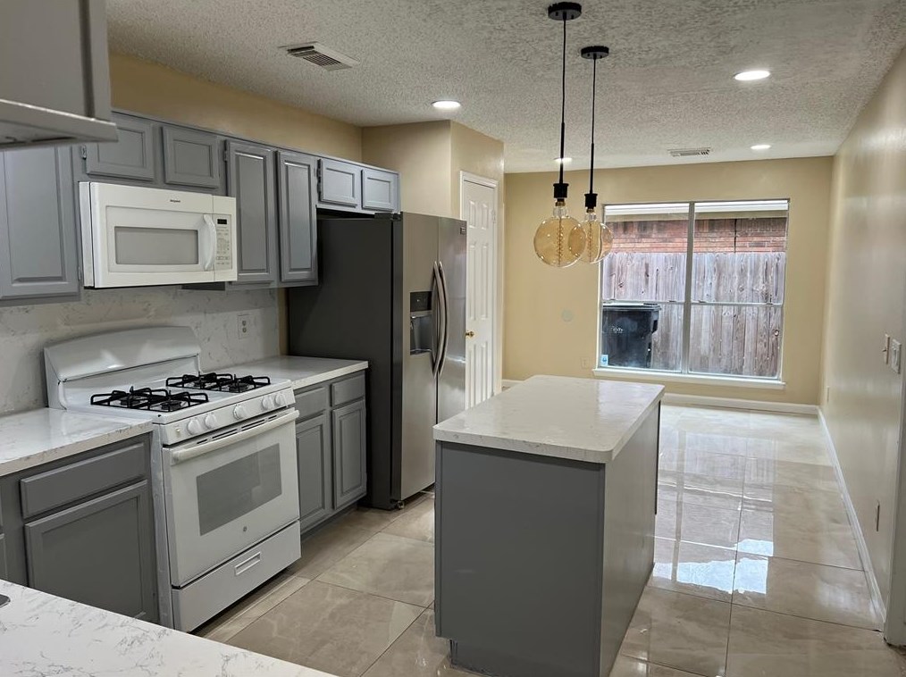 18155 Holly Green Dr, Houston, TX 77084