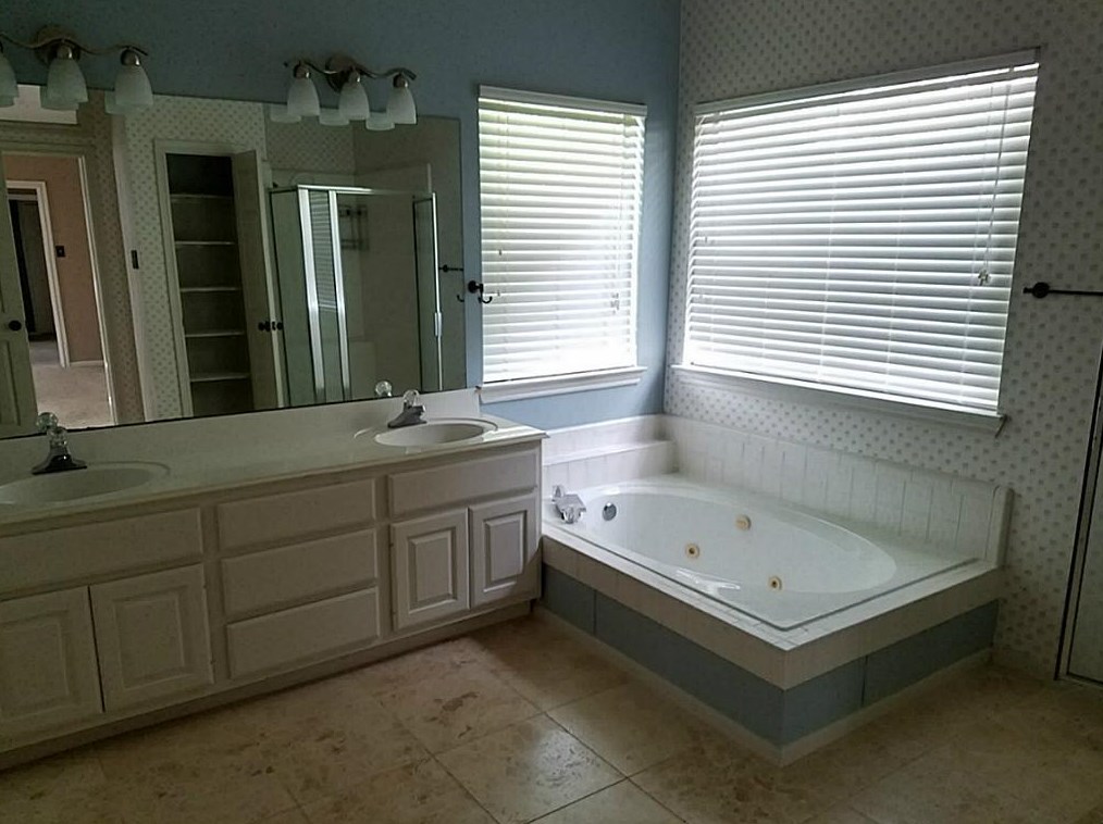 14402 Circlewood Way, Houston TX  77062-2276 exterior