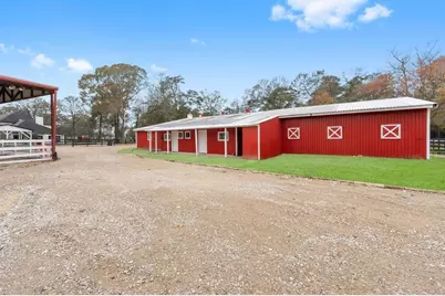 15715 Old Conroe Rd, Conroe, TX 77384 - Photo 2