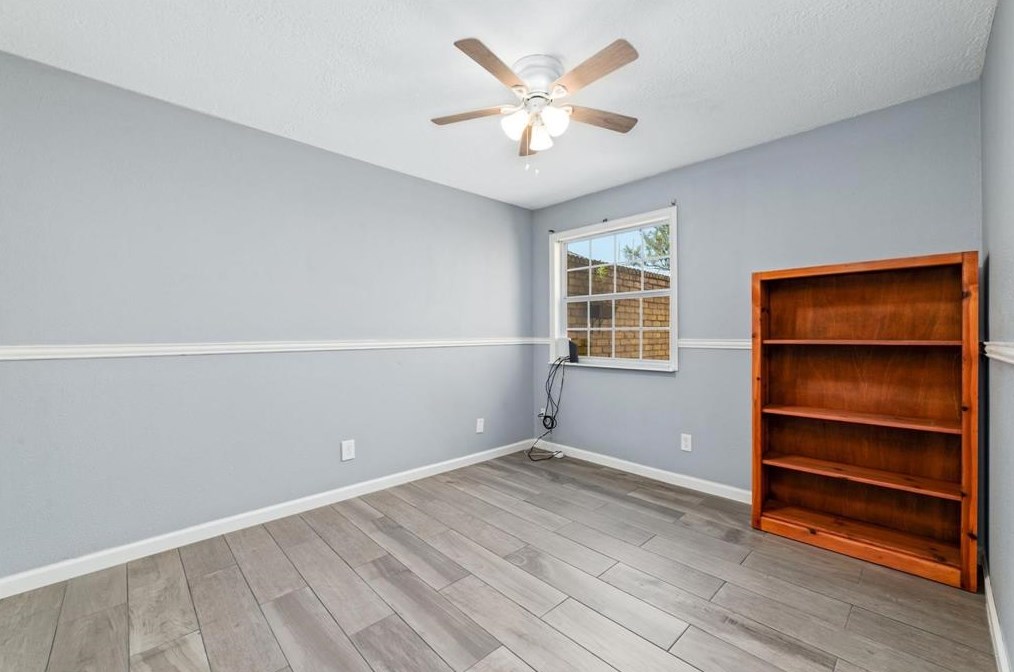 7919 Arbor Meadow Dr, Houston TX  77071-3218 exterior
