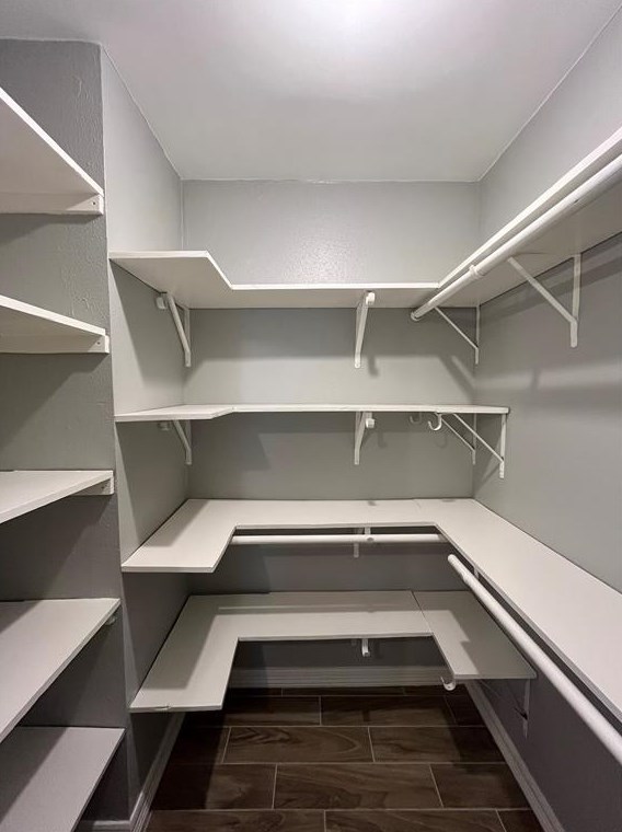 2423 Ravenwind Rd, Houston TX 77067-2723 exterior