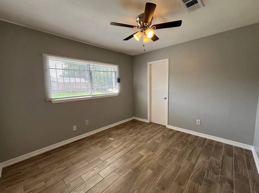 2423 Ravenwind Rd, Houston TX 77067-2723 exterior