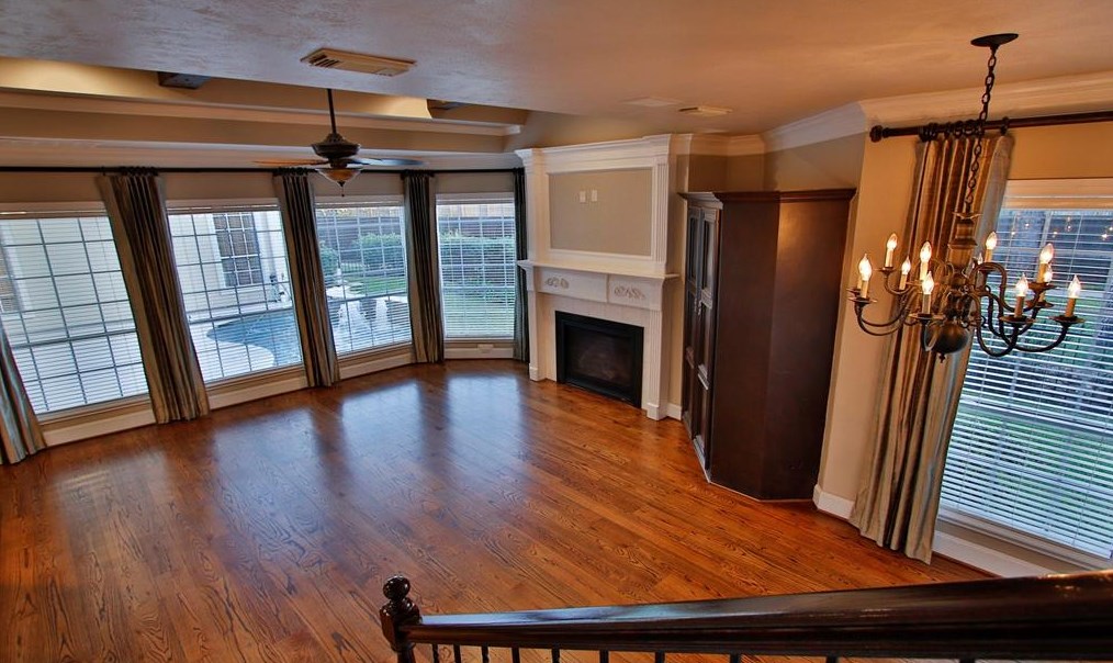 15 Champion Villa Dr, Houston TX  77069-1428 exterior