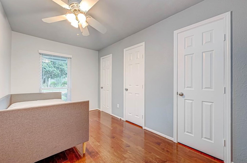 10926 Endicott Ln, Houston TX 77035-3120 exterior