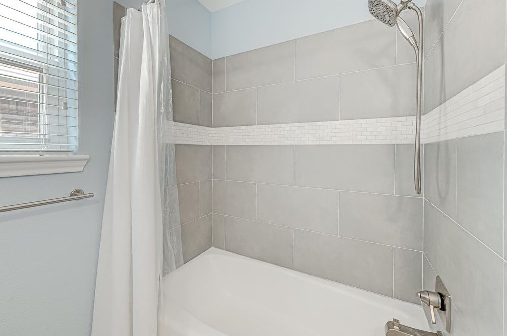 10926 Endicott Ln, Houston TX 77035-3120 exterior