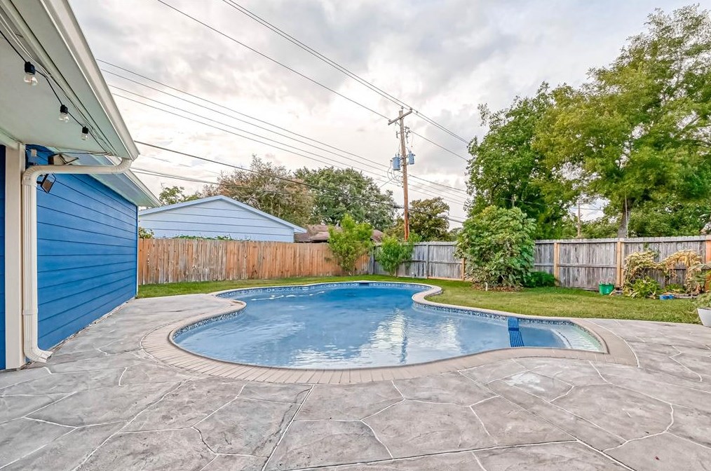 10926 Endicott Ln, Houston TX 77035-3120 exterior