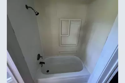 1414 Avenue K, Danbury, TX 77534 - Photo 18