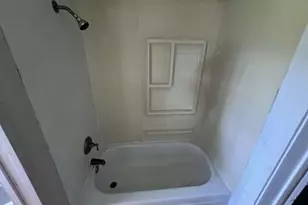 1414 Avenue K, Danbury, TX 77534 - Photo 18