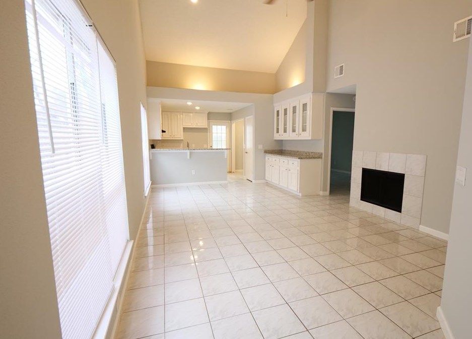 5542 Santrey Dr, Houston TX  77084-1724 exterior