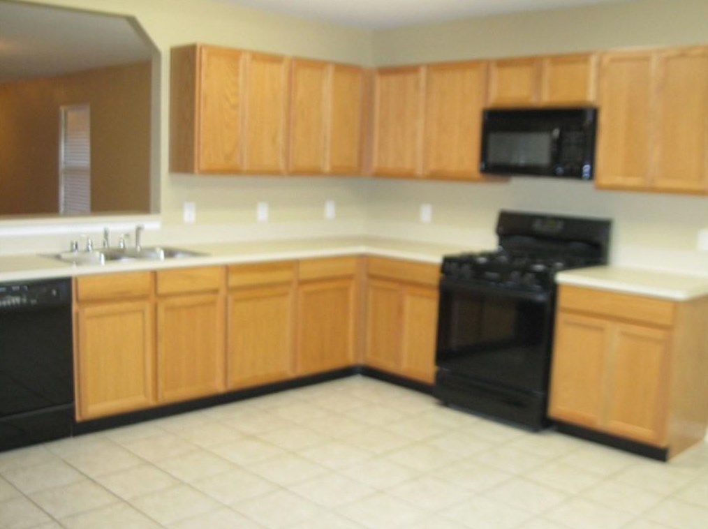 8019 Lavage Ln, Baytown, TX 77521
