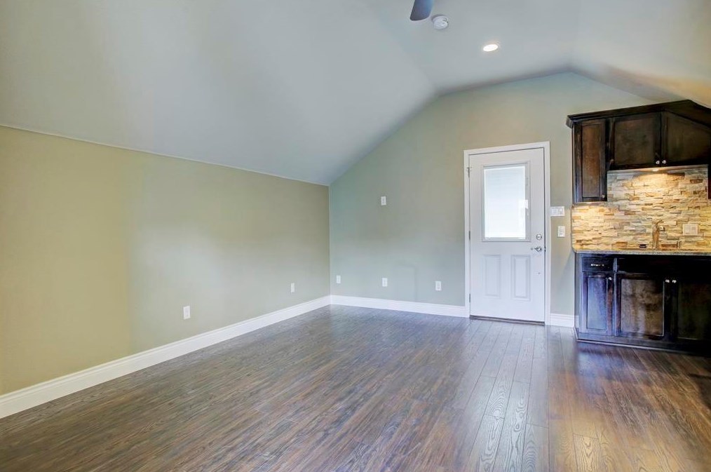 427-A 24th St, Houston TX  77008-2037 exterior