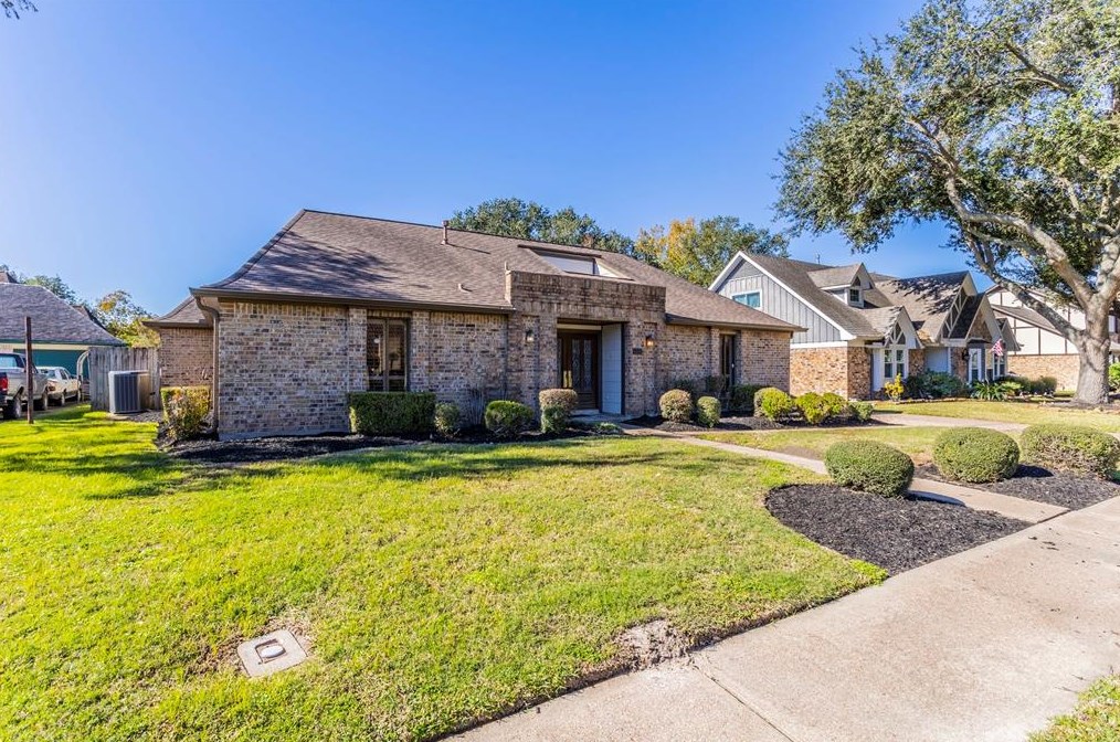 3946 Bolivia Dr, Pasadena TX 77504-2506 exterior