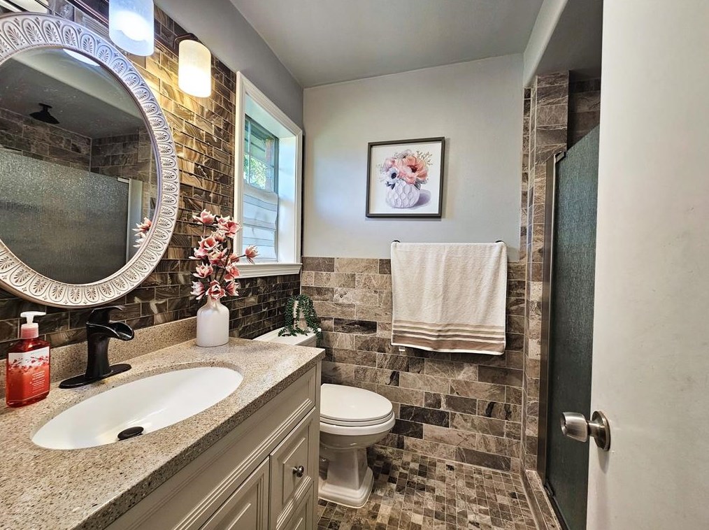 7710 Arrowhead Ln, Houston TX 77075-3706 exterior