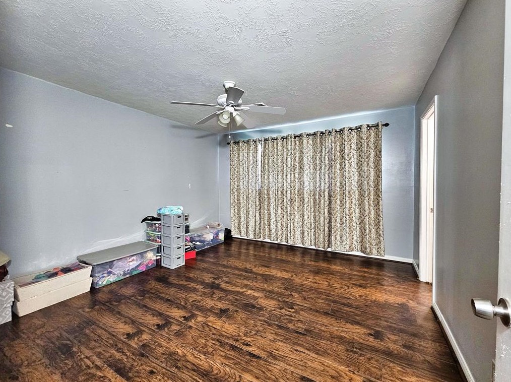 7710 Arrowhead Ln, Houston TX 77075-3706 exterior