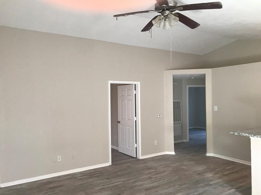 7712 Ellis Dr, Missouri City, TX 77489
